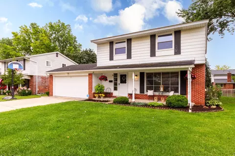 37081 Sunnydale St, Livonia, MI 48154