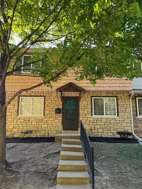 16373 Terrace Village Dr, Taylor, MI 48180