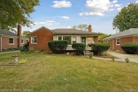 13973 Sarasota, Redford, MI 48239