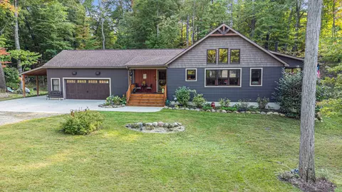 8630 Hidden Lake Dr, Deerfield, MI 48855