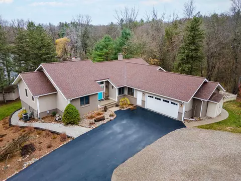 4210 Casey Rd, Dryden, MI 48428