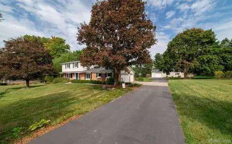 55146 Park Plc Pl, Lyon, MI 48165