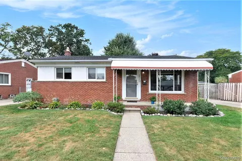 28257 Couzens Ave, Madison Heights, MI 48071