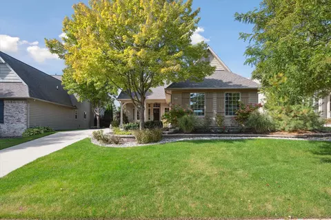 4580 Leblanc Crt Ct, Genoa, MI 48116