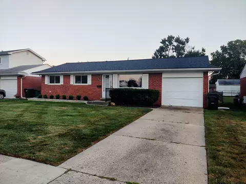 11306 Jacqueline Dr, Sterling Heights, MI 48313