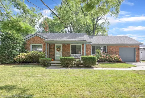 15340 Foch St, Livonia, MI 48154