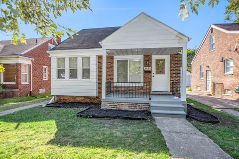 9625 Grayfield, Redford, MI 48239