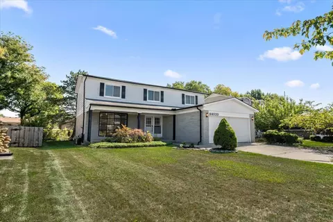 44020 Harsdale Dr, Canton, MI 48187