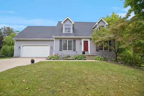 415 Amberwood St, Auburn Hills, MI 48326