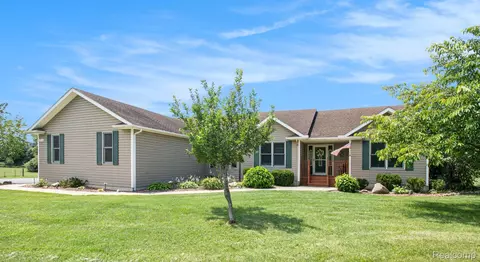 8393 Wiggins Rd, Deerfield, MI 48855