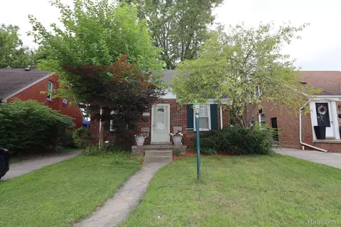 1841 N Denwood St, Dearborn, MI 48128