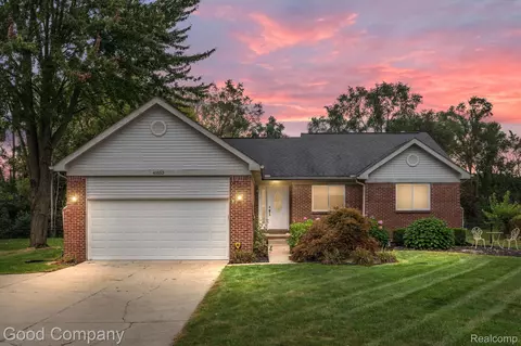 41553 Cherry Hill Rd, Canton, MI 48188