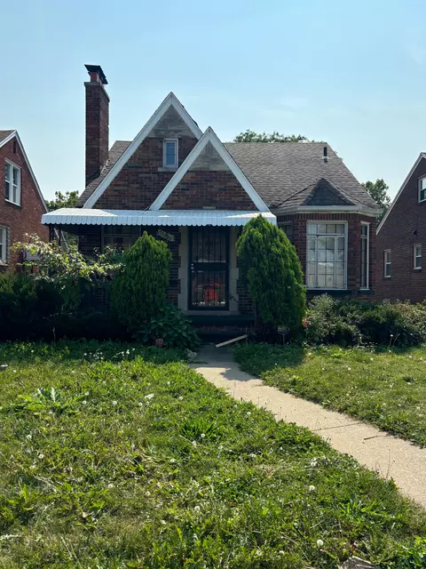 15000 Carlisle St, Detroit, MI 48205
