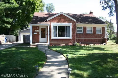20510 Glenmore, Redford, MI 48240