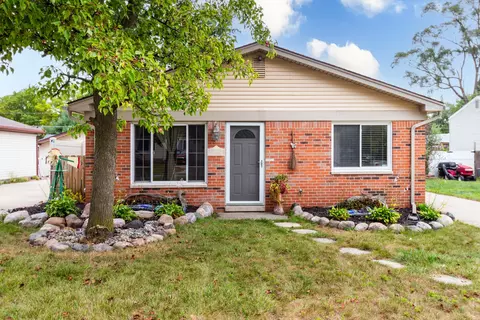 34528 Barton St, Westland, MI 48185