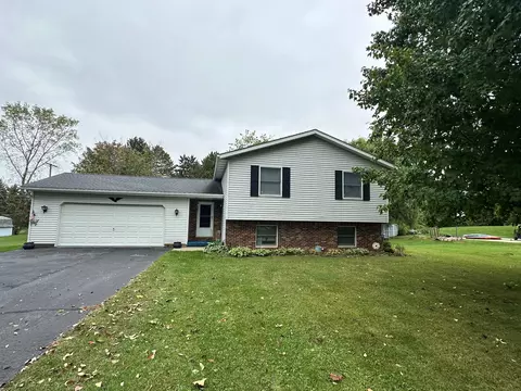 6111 5th St, Mayville, MI 48744