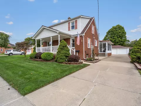 15574 Bellaire Ave, Allen Park, MI 48101