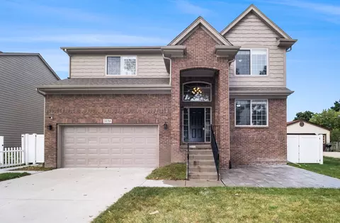 3156 Emmons Ave, Rochester Hills, MI 48307