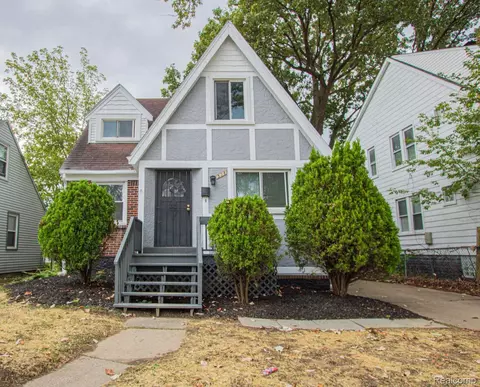 328 E Meyers Ave, Hazel Park, MI 48030