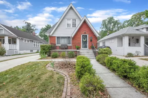 807 Laprairie St, Ferndale, MI 48220