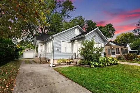 504 S Edgeworth Ave, Royal Oak, MI 48067