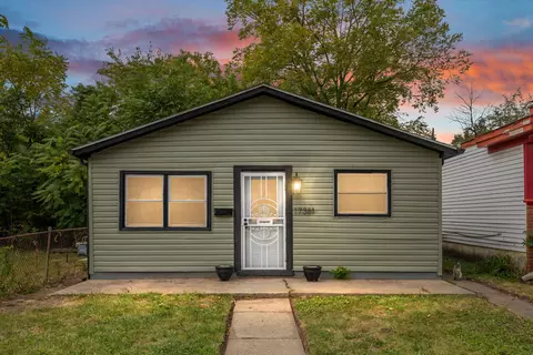 17381 Charest St, Detroit, MI 48212