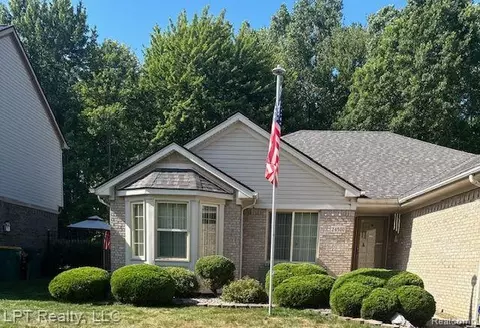24500 Christian Dr, Flat Rock, MI 48134