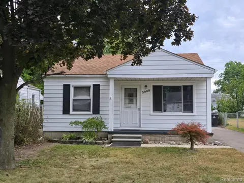 5898 N Globe St, Westland, MI 48185