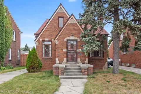 11829 Engleside St, Detroit, MI 48205