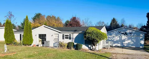 7055 Huron St, Port Sanilac, MI 48469
