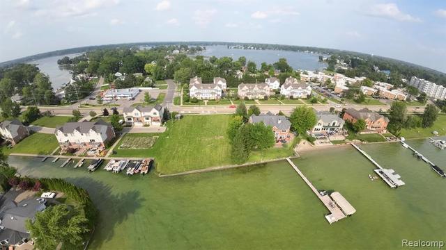 1540 Cass Lake Rd, Keego Harbor, MI 48320 | 4 Photos - Movoto
