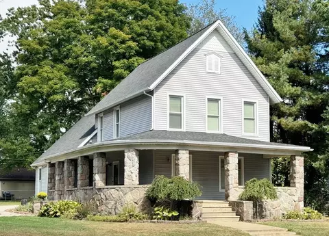 805 Main, Pinckney, MI 48169