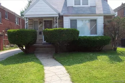 5209 Chatsworth St, Detroit, MI 48224