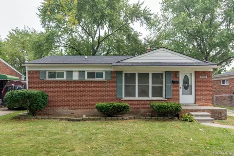 21750 Logue Ave, Warren, MI 48091