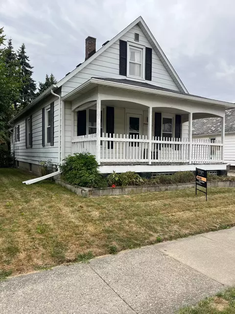 1612 Holmes St, Saginaw, MI 48602