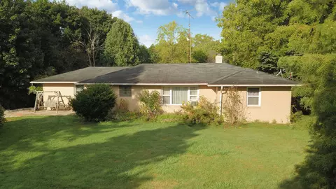 7169 N Clio Rd, Mount Morris, MI 48458