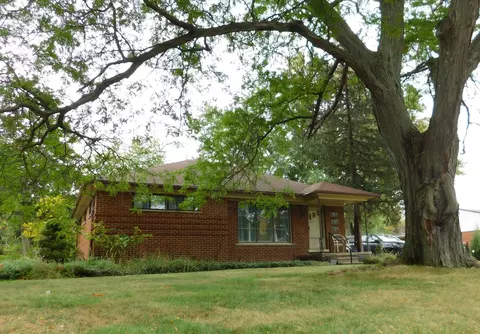 2369 Saint Joseph St, West Bloomfield, MI 48324