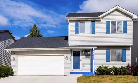 7058 Rolling Hills Dr, Waterford, MI 48327