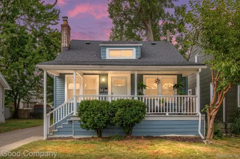 359 E Saratoga St, Ferndale, MI 48220