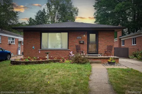 4157 Harding St, Dearborn Heights, MI 48125
