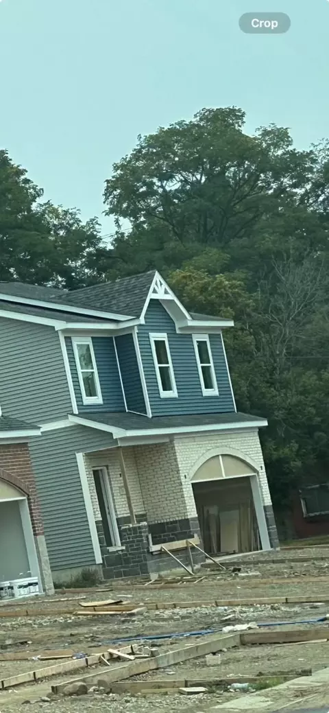 355 2nd Ave, Pontiac, MI 48340