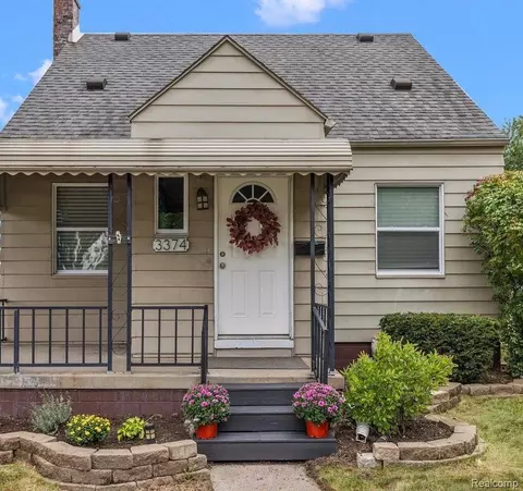 3374 Kenwood St, Ferndale, MI 48220