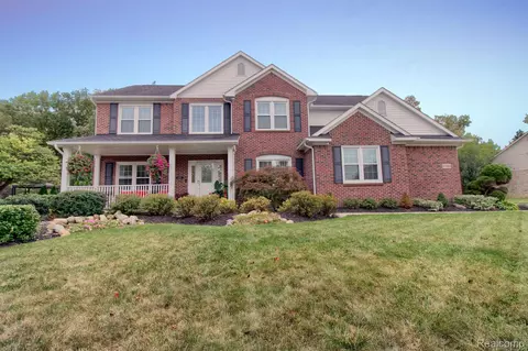 47669 River Woods Dr, Canton, MI 48188