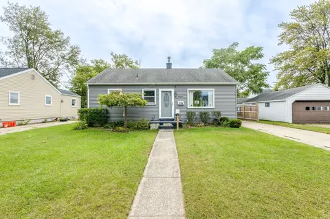1716 Minnie St, Port Huron, MI 48060