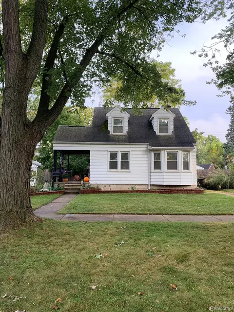 26661 Southwestern, Redford, MI 48239