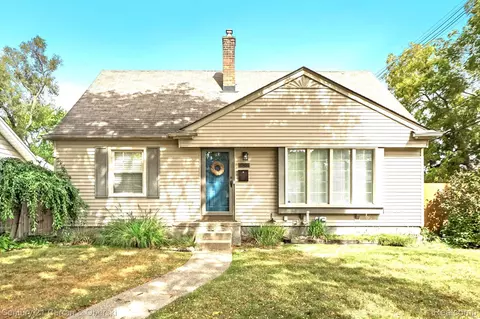 1506 Pearson St, Ferndale, MI 48220