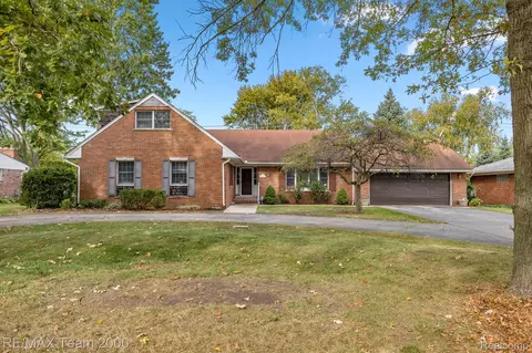 38023 Reimold St, Harrison, MI 48045