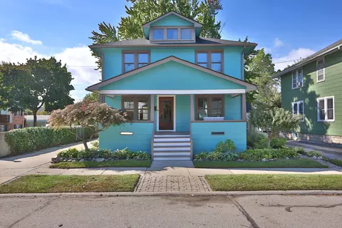 252 E Ann Arbor Trl, Plymouth, MI 48170