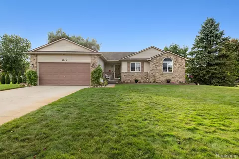 9019 Posey Dr, Northfield, MI 48189
