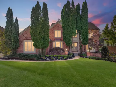 3197 Glengrove Dr, Rochester Hills, MI 48309